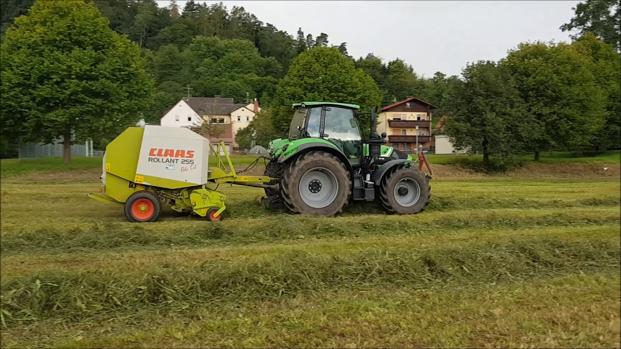 3 Schnitt 2017 Rundballenpressen mit Deutz Agrotron 6160 4 P und Claas Rolland 255 Roto Cut
