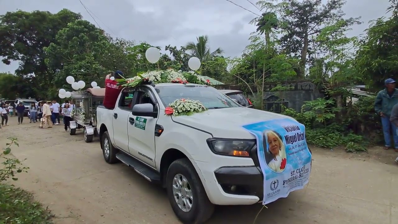 Paghatid sa sementeryo ang bangkay ni Hrmna VICKY ORIZAL