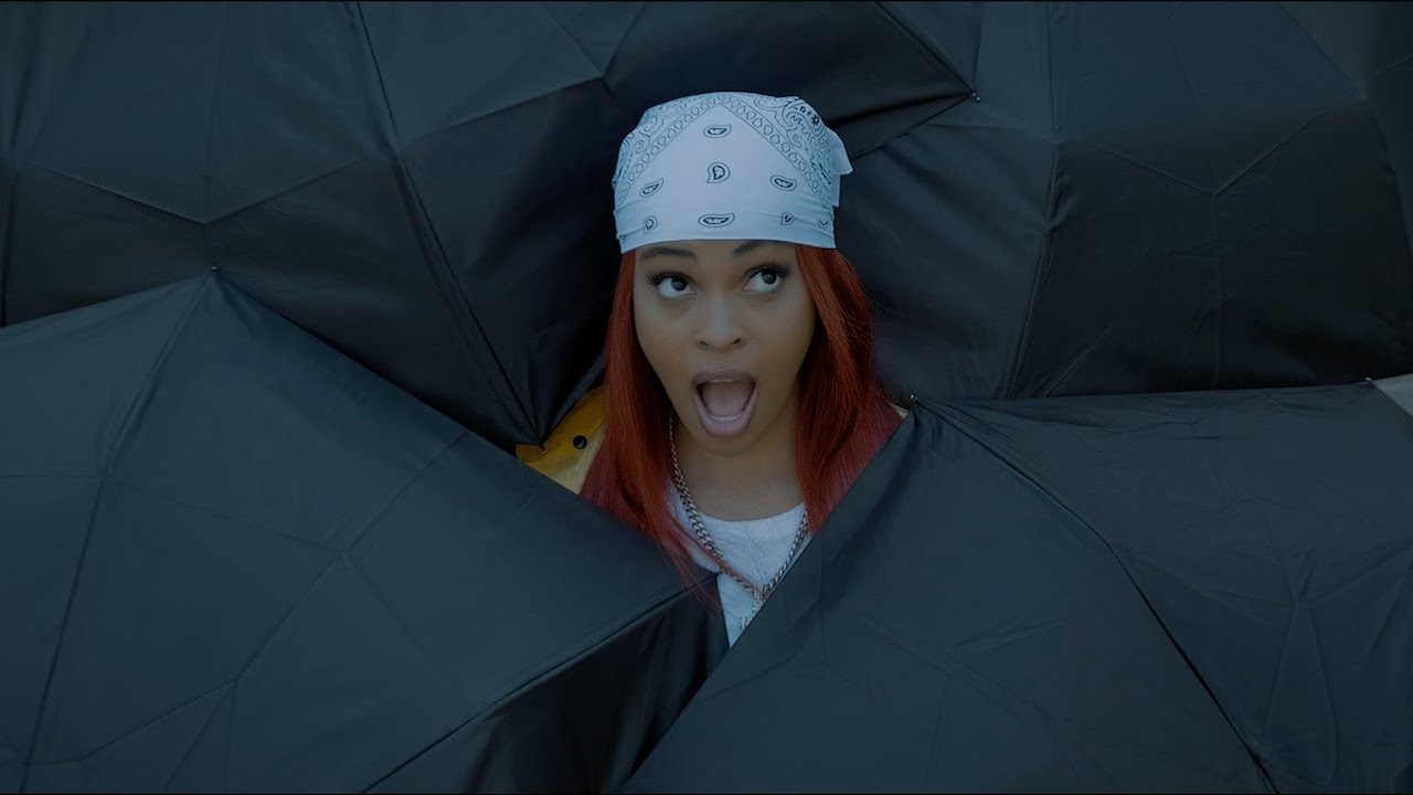 IAH - RAIN IN LA  [OFFICIAL VISUALIZER]
