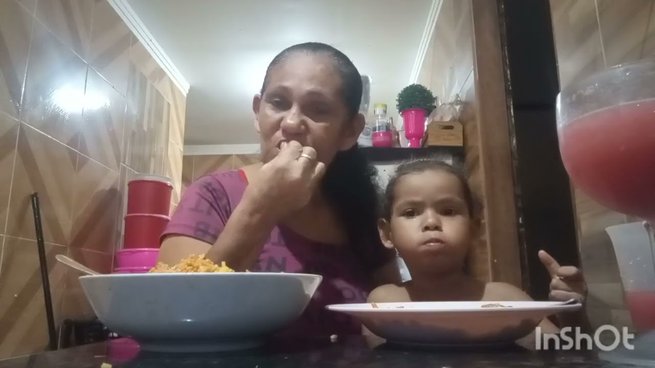 Vamos almoçar macarrão e arroz feijão 🙌