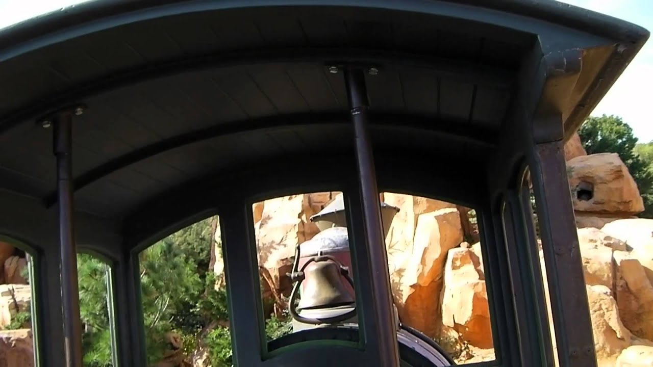 Disneyland Paris 2011 - Big Thunder Mountain (onride)