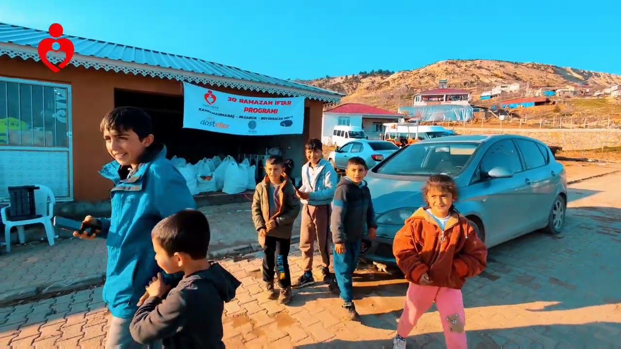 Deprem Bölgesi Kahramanmaraş Pazarcık Büyüknacar Köyünde Gönüllülerin  İftar Hazırlıkları
