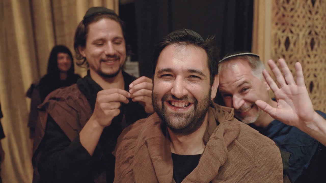 FILM KÉSZÜL A SÁBA KIRÁLYNŐJÉBŐL #1