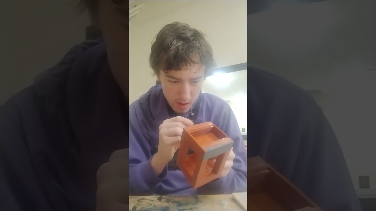 Me painting my 3D printed MINECRAFT LANTERN #art #minecraft #minecraftart 