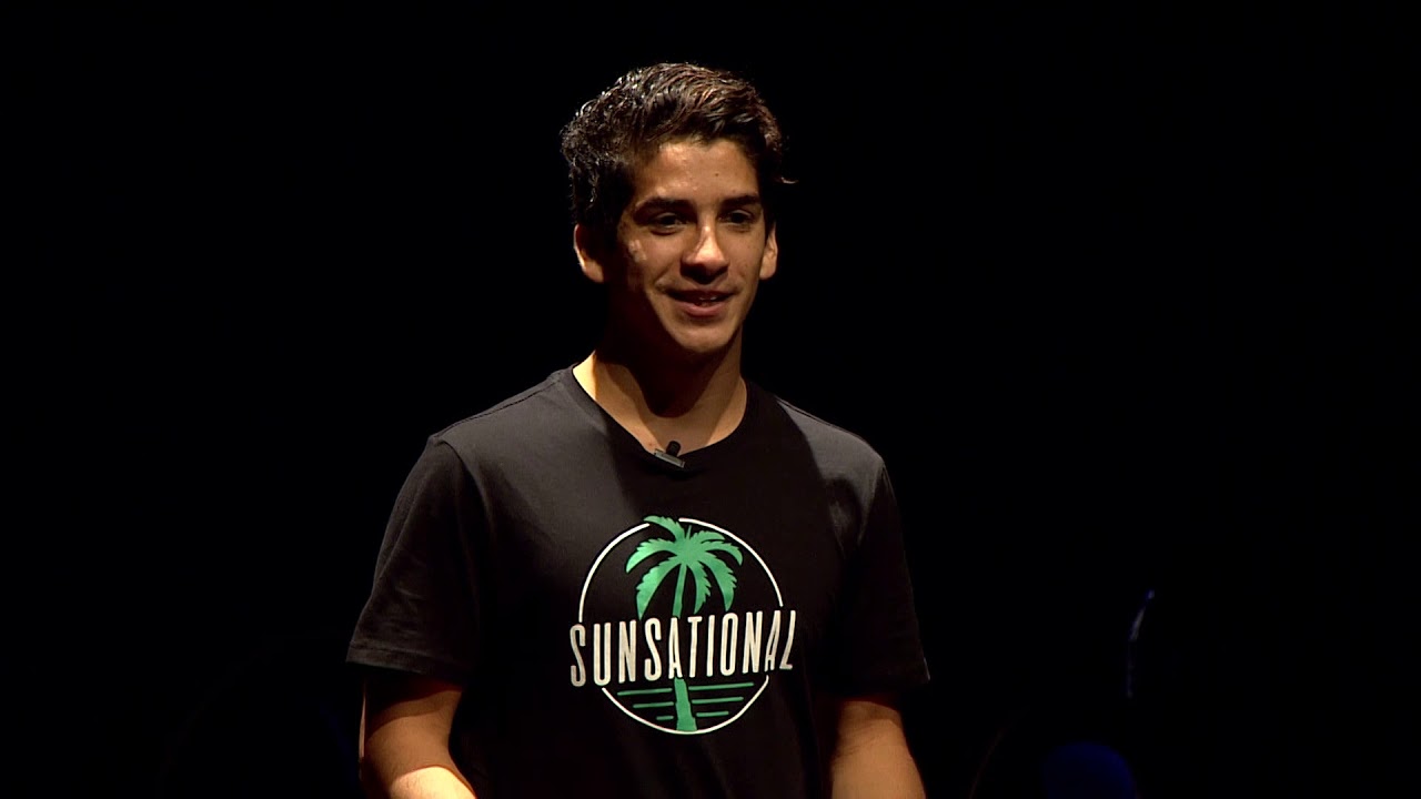 Las peque&ntilde;as decisiones moldean nuestro futuro | Juli&aacute;n Garc&iacute;a | TEDxGarzaGarcia