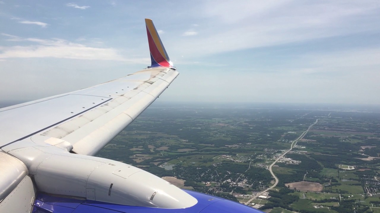 Southwest Airlines Landing Kansas City (B737-79P)