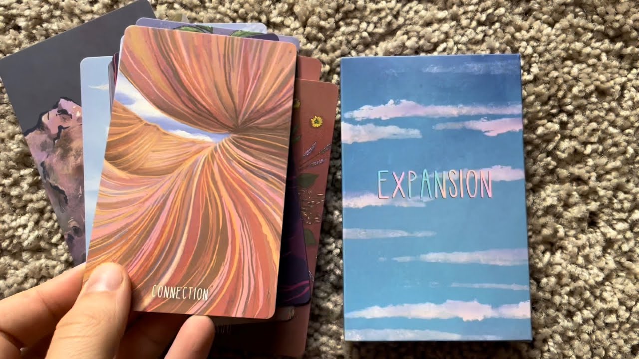 Spacious Tarot & Expansion Pack —flip through