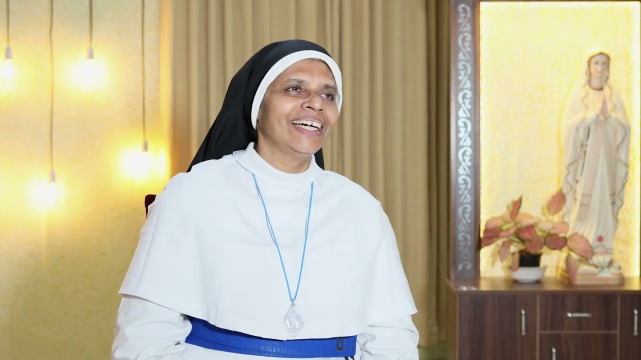 Malakhamaarude Rajniyaam Amme