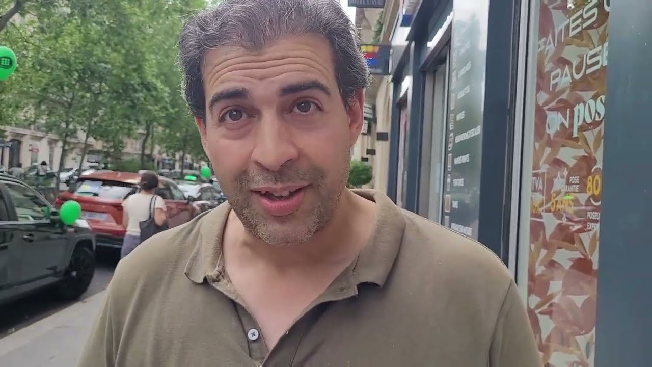 Christian, chauffeur de taxi parisien.