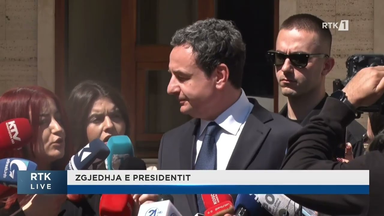 Kryeministri i Kosov&euml;s, Albin Kurti, deklarohet p&euml;r media pas takimit me Lumir Abdixhiku 06.04.2026
