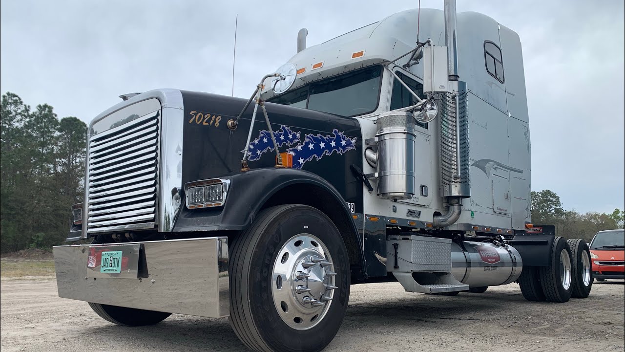 FREIGHTLINER CLASSIC FULL WALK AROUND TOUR