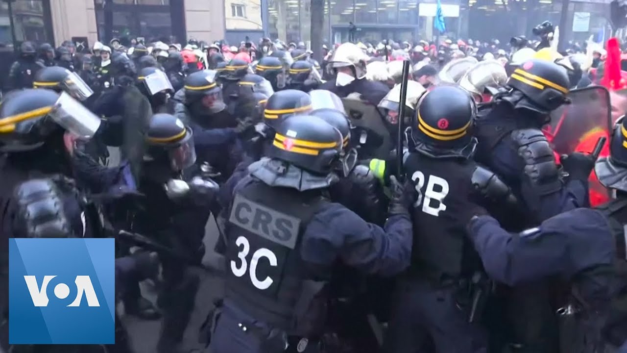 France Police Clash with Firefighters Protesting Difficult Working Conditions