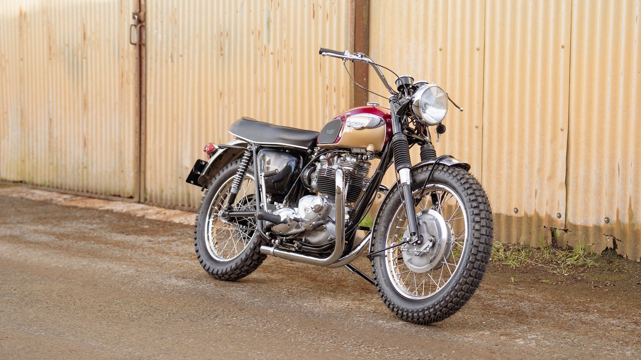 Win this 1970 Triumph Trophy 650 TR6 TT Special!