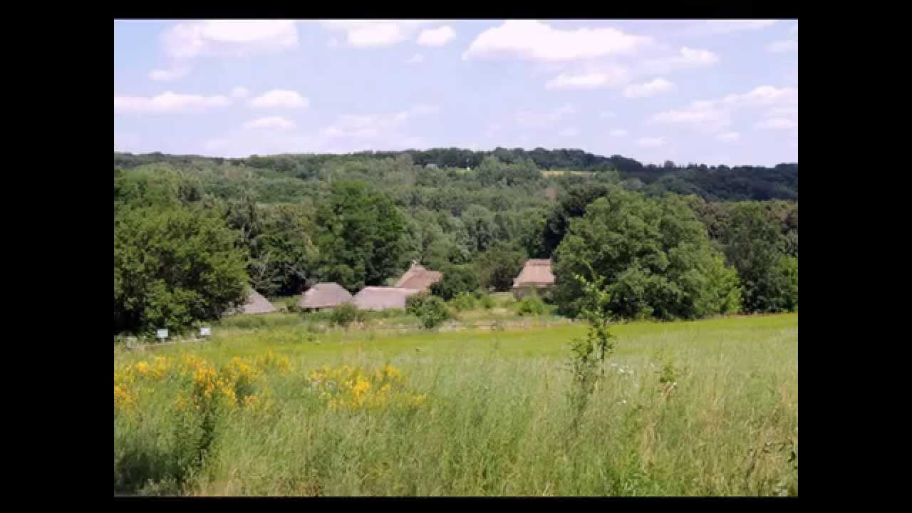 Песня о рушнике. Исполняет Олег Погудин