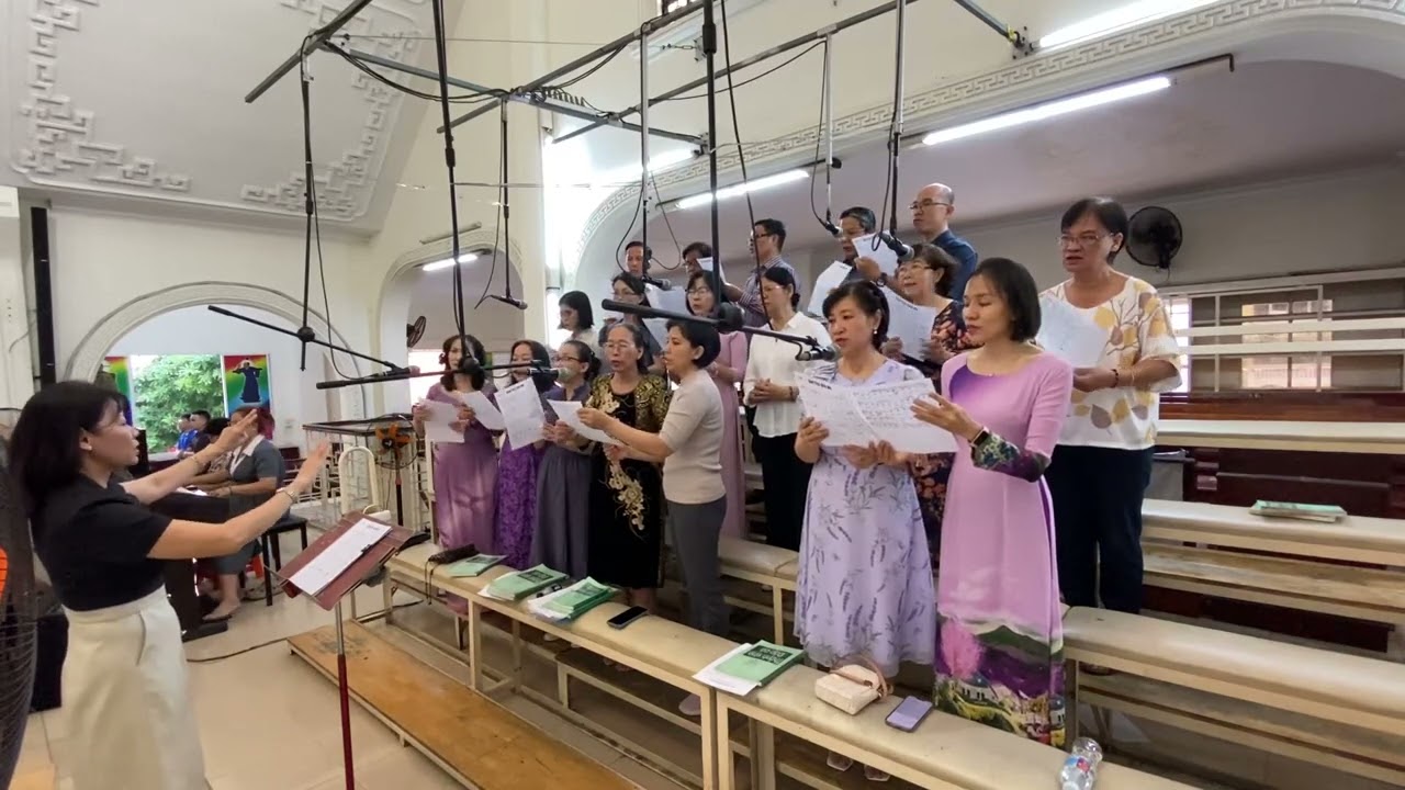 BÀN TAY CỨU ĐỘ - Lm Nguyễn Duy