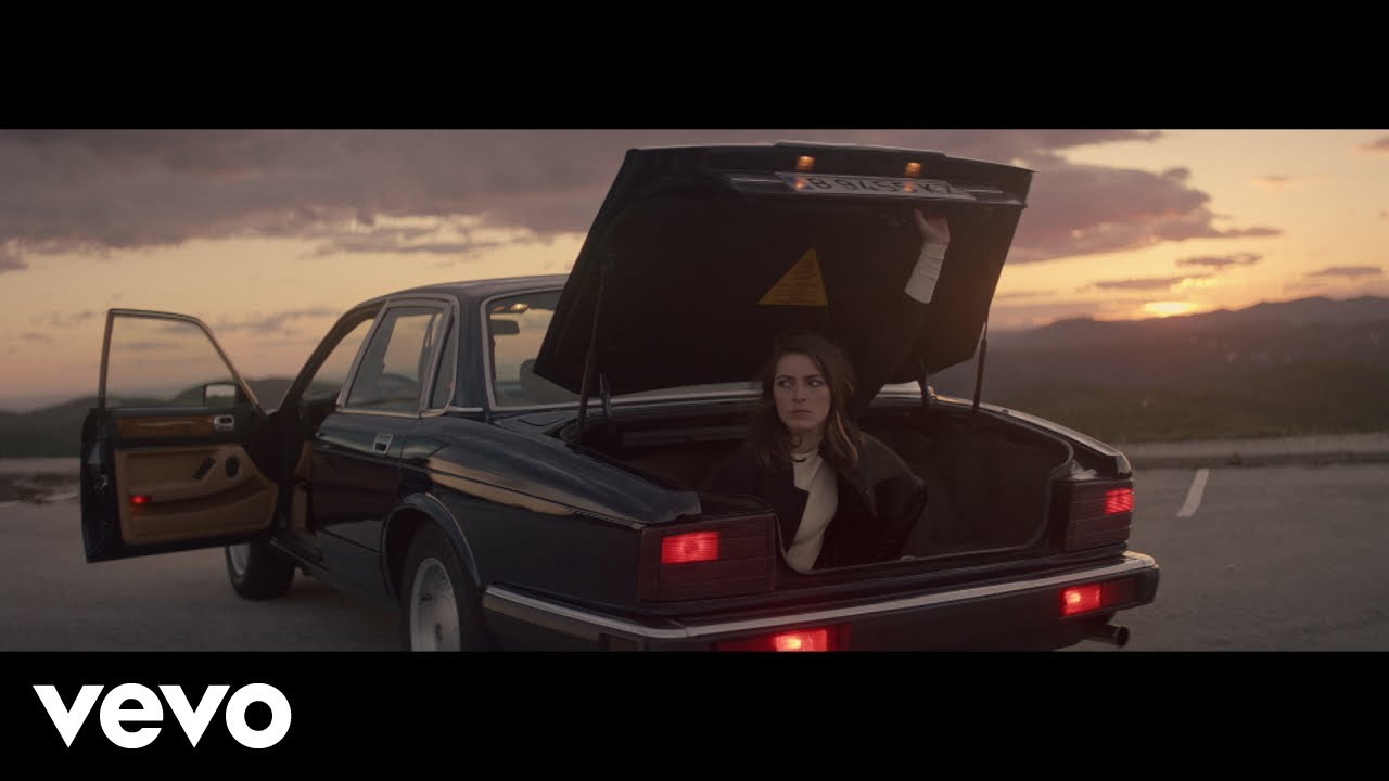 Flora Fishbach - Un autre que moi (Clip officiel)