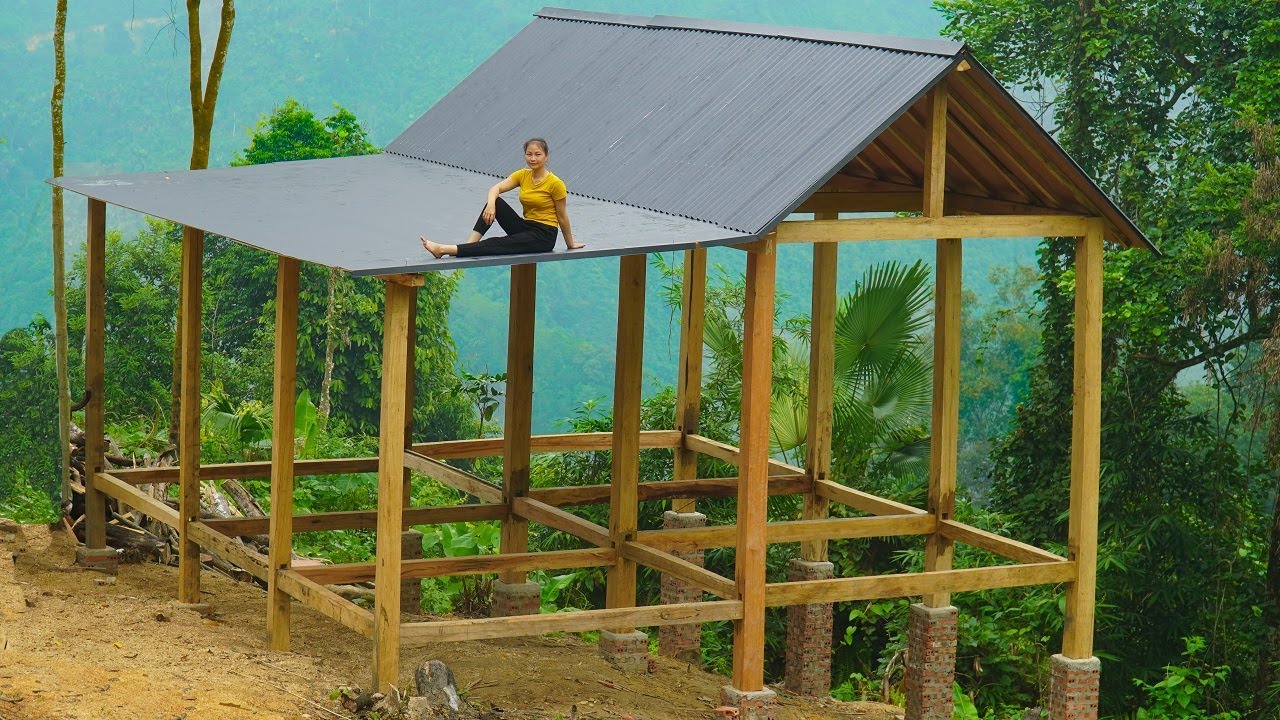 VIDEO FULL: 35 days Building a Wooden House (CABIN), roof it, close floorboards & wall | Hoang Huong