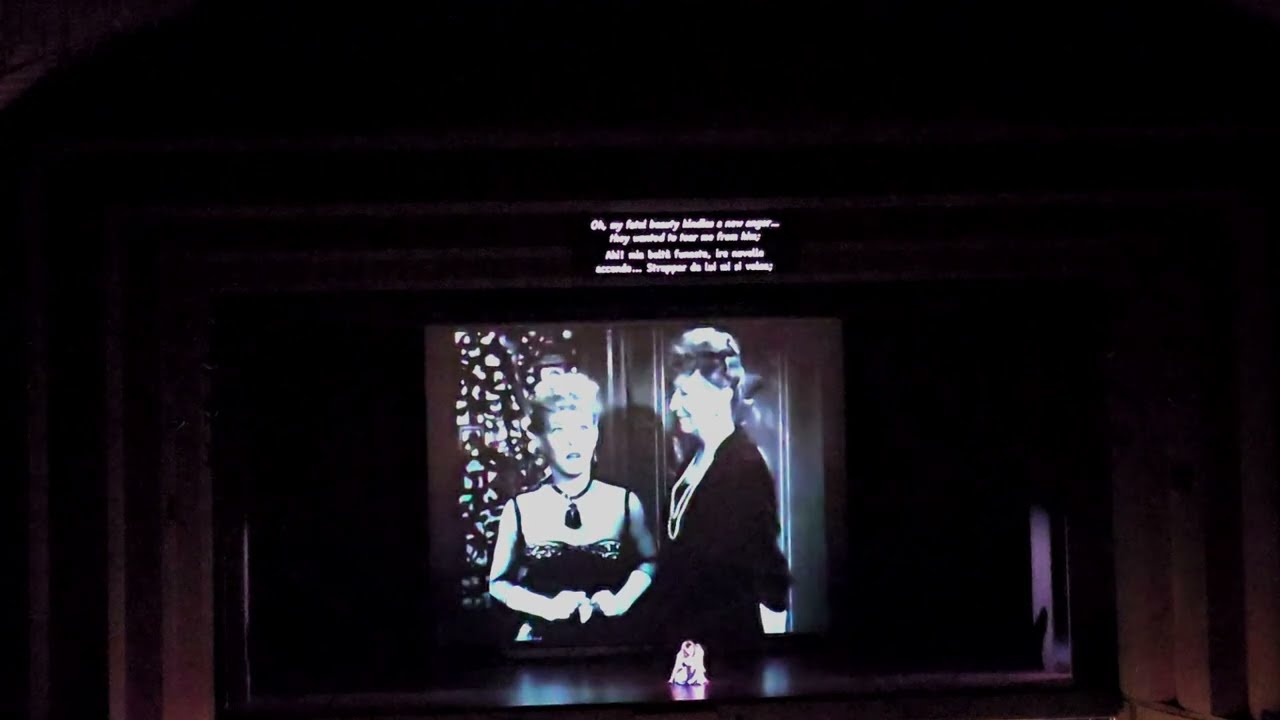 Manon Lescaut - Sola, perduta, abbandonata.