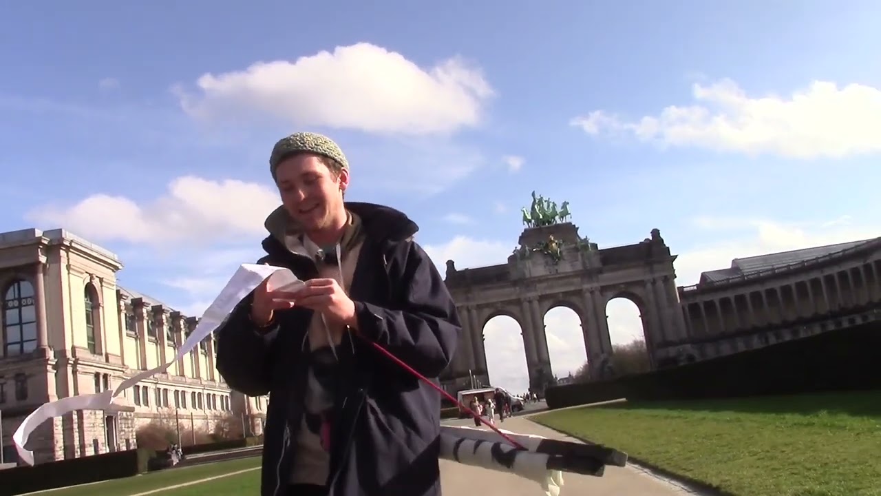 Elie Orlow-Andersen : Poème Action/Performatif : 
