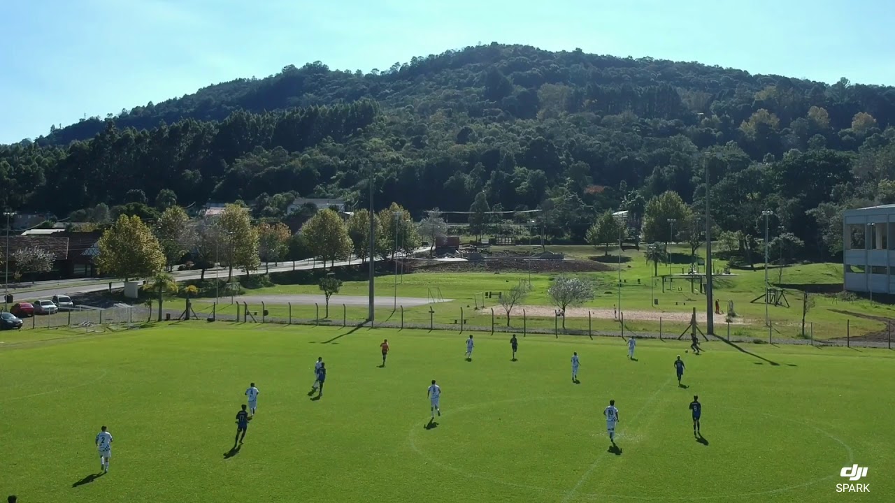 Soccer play in drone view - jogo de futebol do gramadense - Gramado, Rio Grande do Sul