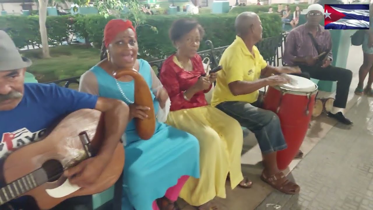 Juanita y su Son 🇨🇺Santiago de Cuba🇨🇺Así se vive en las calles cubanas