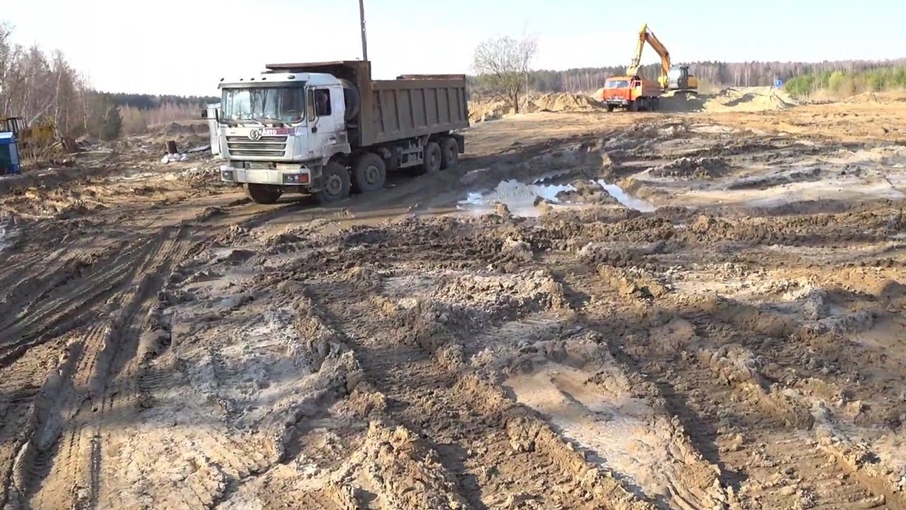 Не можем заехать в Карьер,Пробки из за оленей