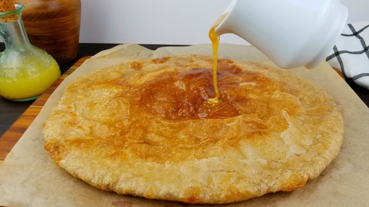 خبز يمني مع العسل يسمى معطف أو قمط زي الفطير المشلتت الفلاحي المصري | Honey soaked layered bread