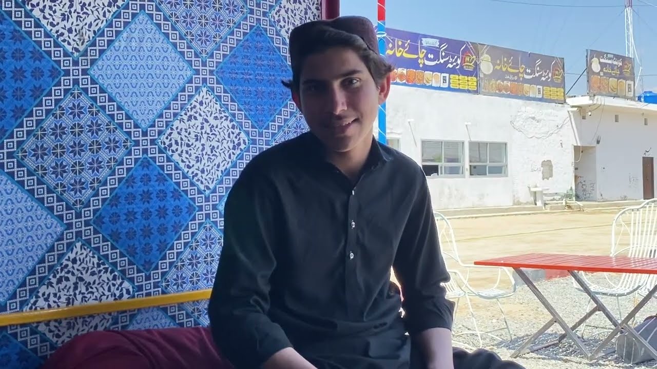 Quetta Chai Sangat Hotel ☕😄 | Larkay Se Gapshap Vlog