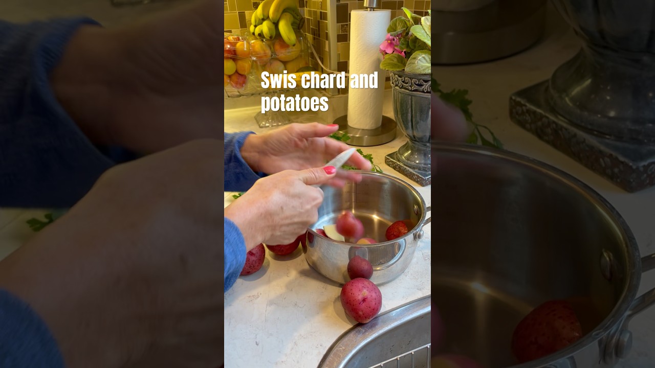 Potatoes with swiss chard 🌿🥔 Simple, healthy & full of Mediterranean flavor!