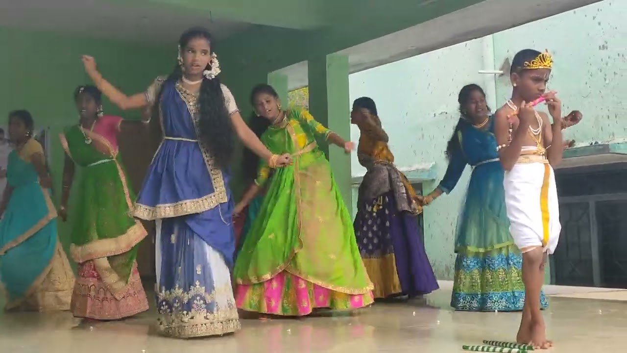 ##Group dance performance## Radhai manathil song