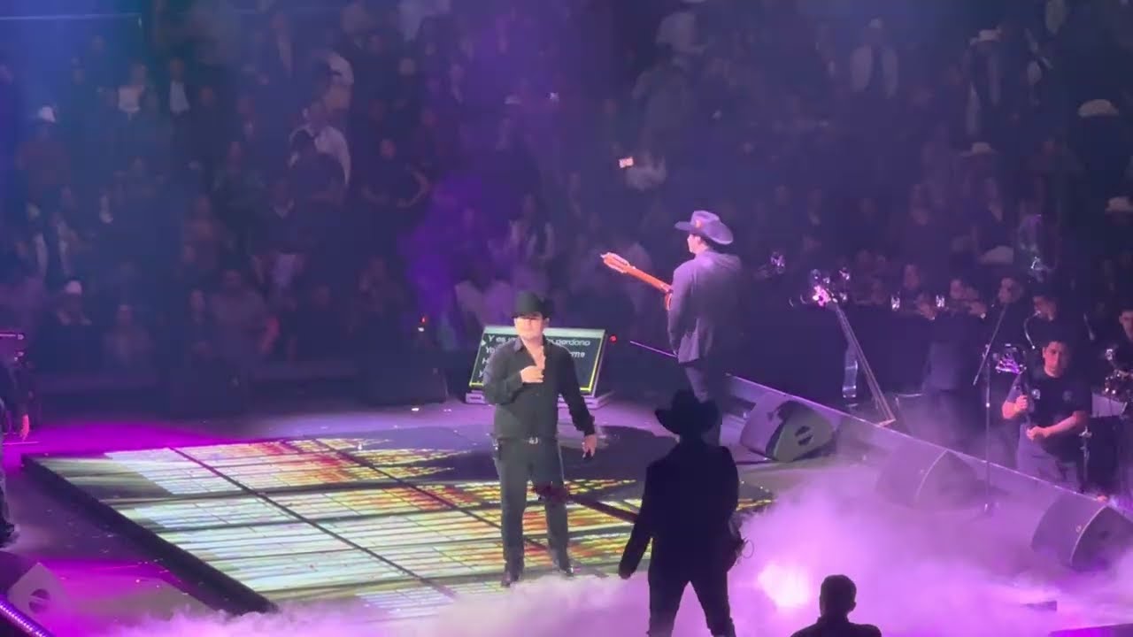 Alfredo Olivas - El vals del olvido - Arena Monterrey - 11 febrero 2023