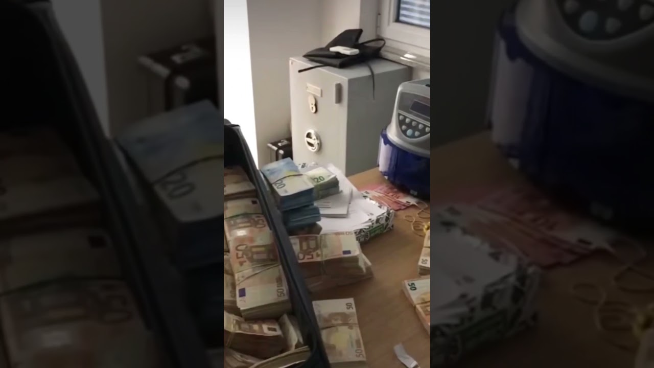 Bargeld zählen (Koffer mit 1 Mio €)