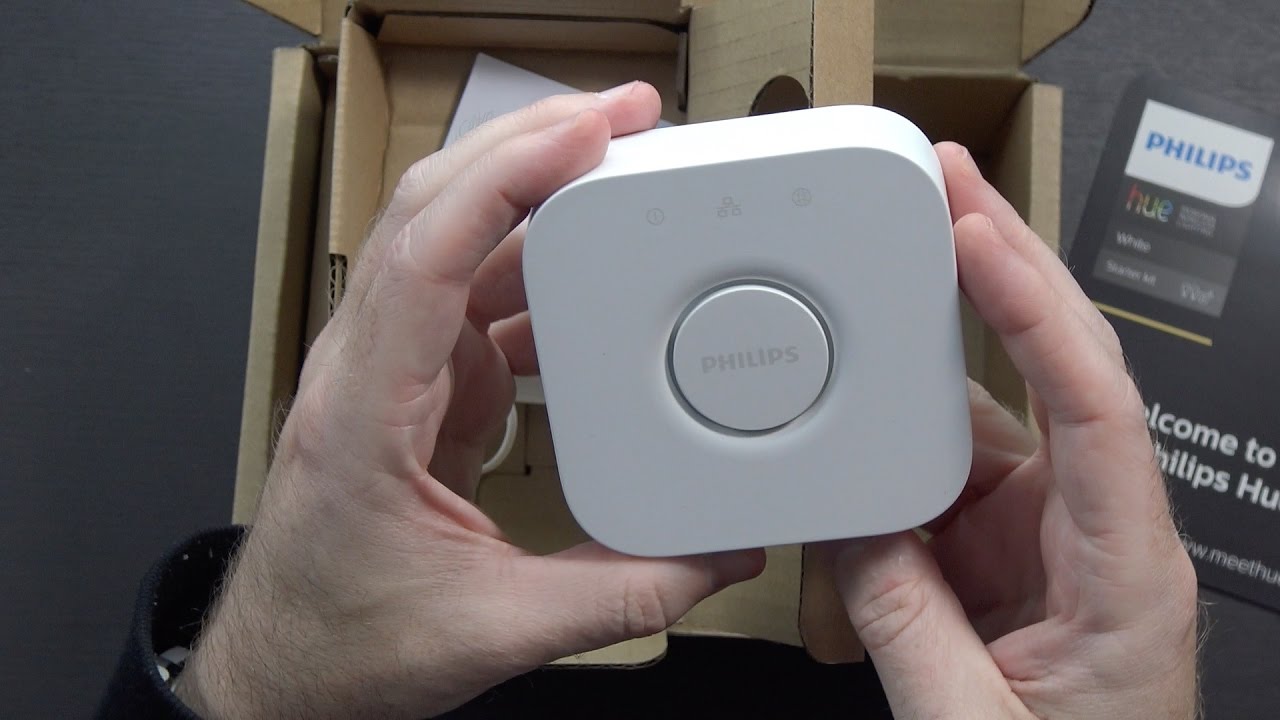 Philips Hue White A19 Starter Kit Unboxing and Setup