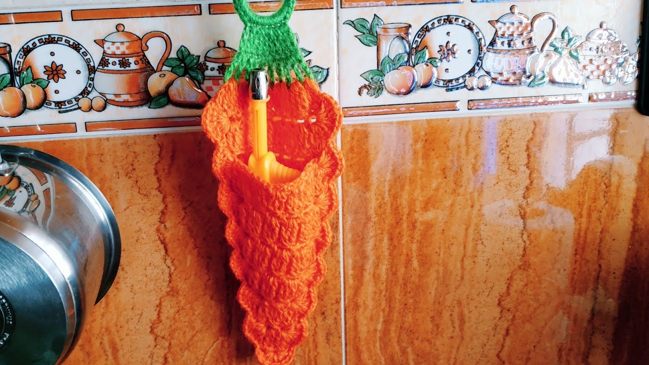 crochet lighter holder/حامل الولاعة بالكروشيه على شكل جزرة