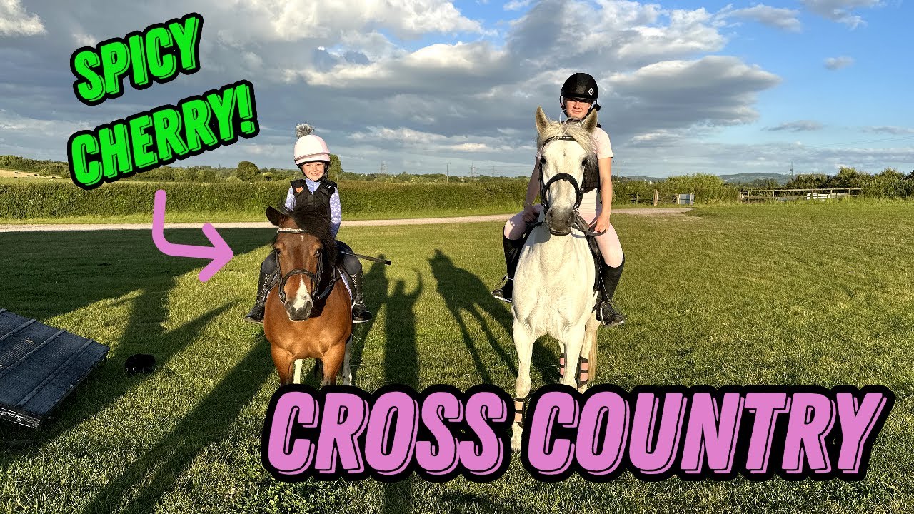 CROSS COUNTRY SCHOOLING WITH ESME + CHERRY AND DOROTHY + WILLOW! - TAKING MY SPICY PONY XC JUMPING!