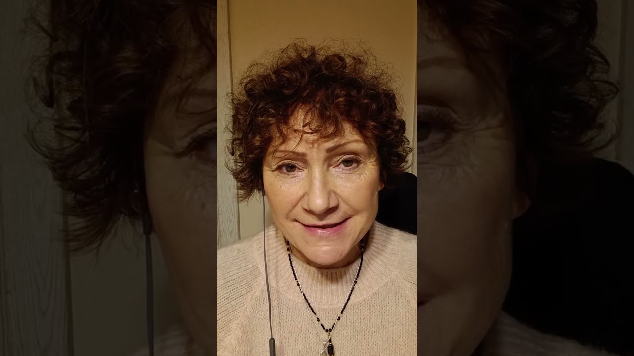 Rubinowa Cesarzowa. O osłabieniu krwi, niestabilnych emocjach, słabych włosach i suchości