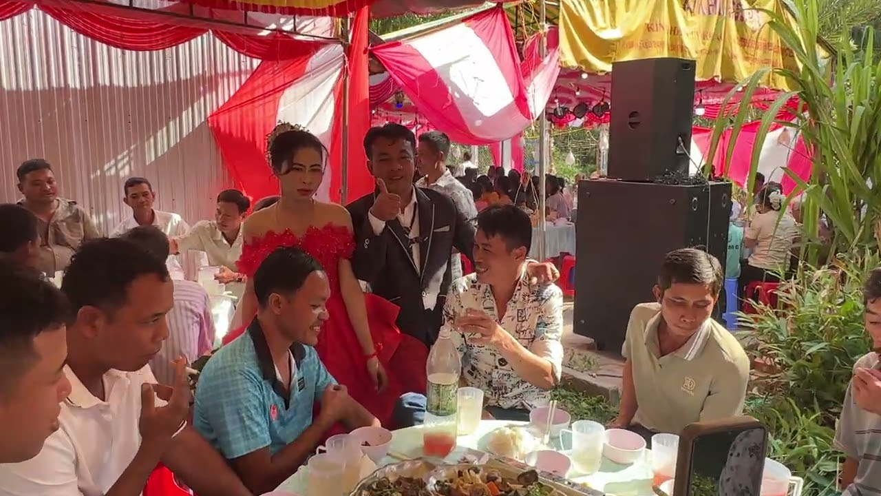 Đám cưới 4