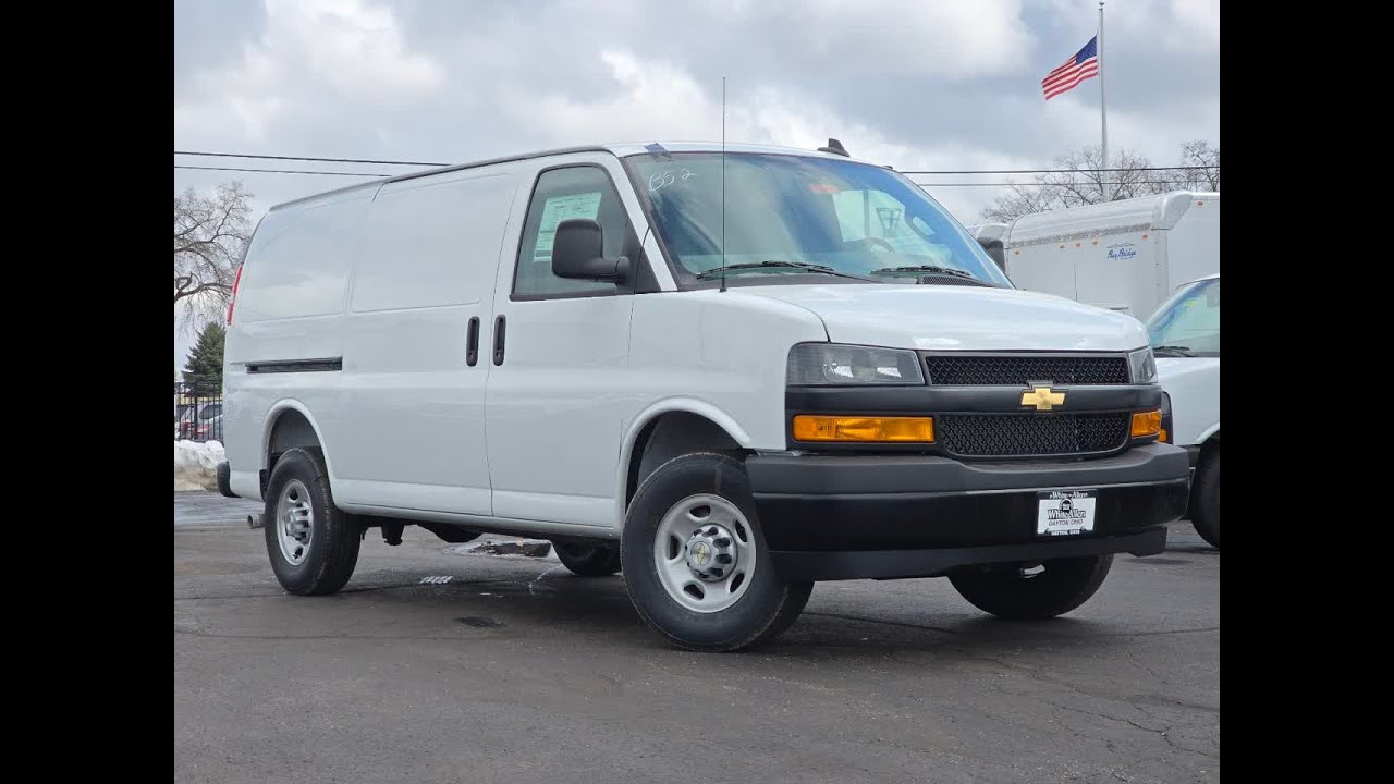 2026 Chevrolet Express Cargo Van Work Van Dayton, Northridge, Riverside, Oakwood, Fort McKinley...