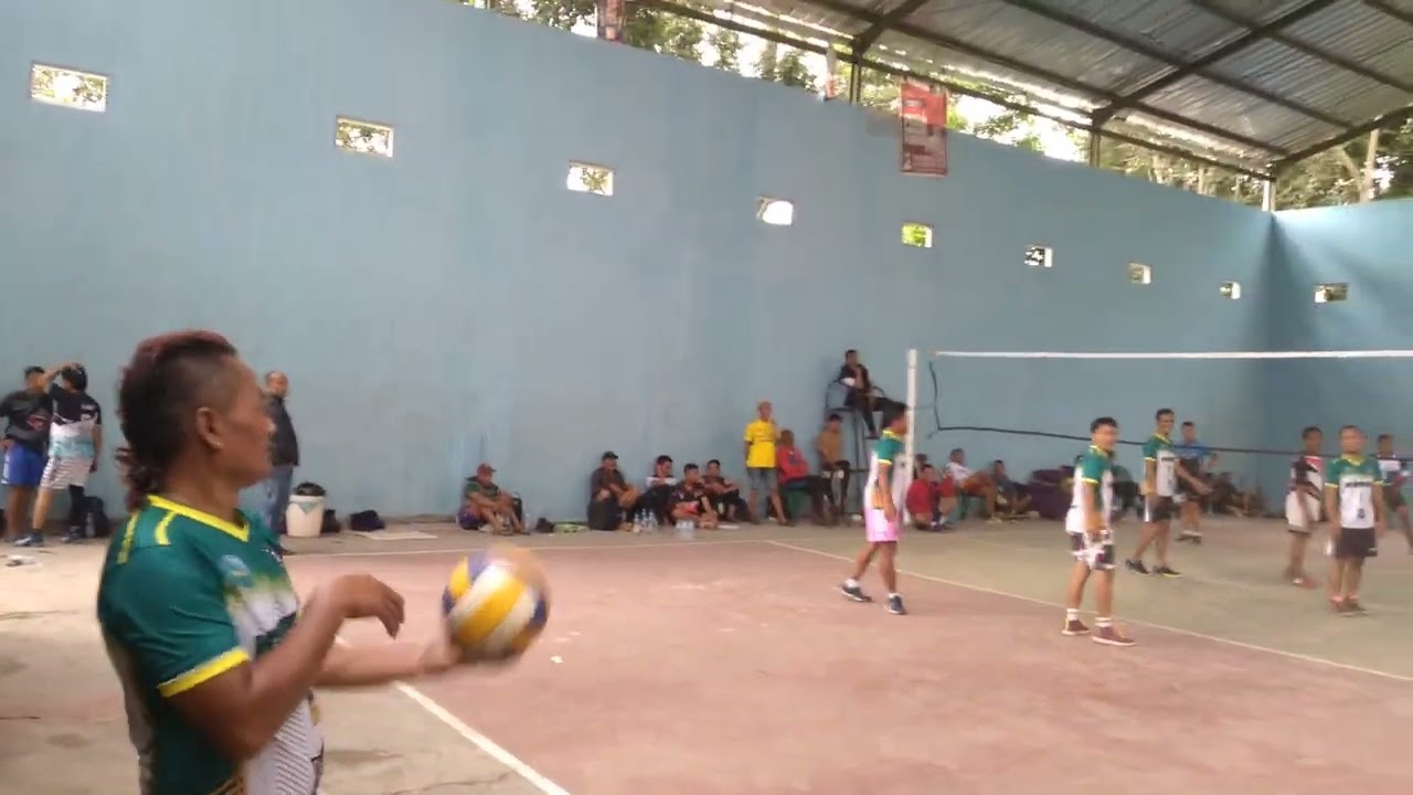 KPBV U40 Garut mengisi liburan dgn turnamen voli 1 hari di Lap. Cogreg Karangpawitan Garut, Des