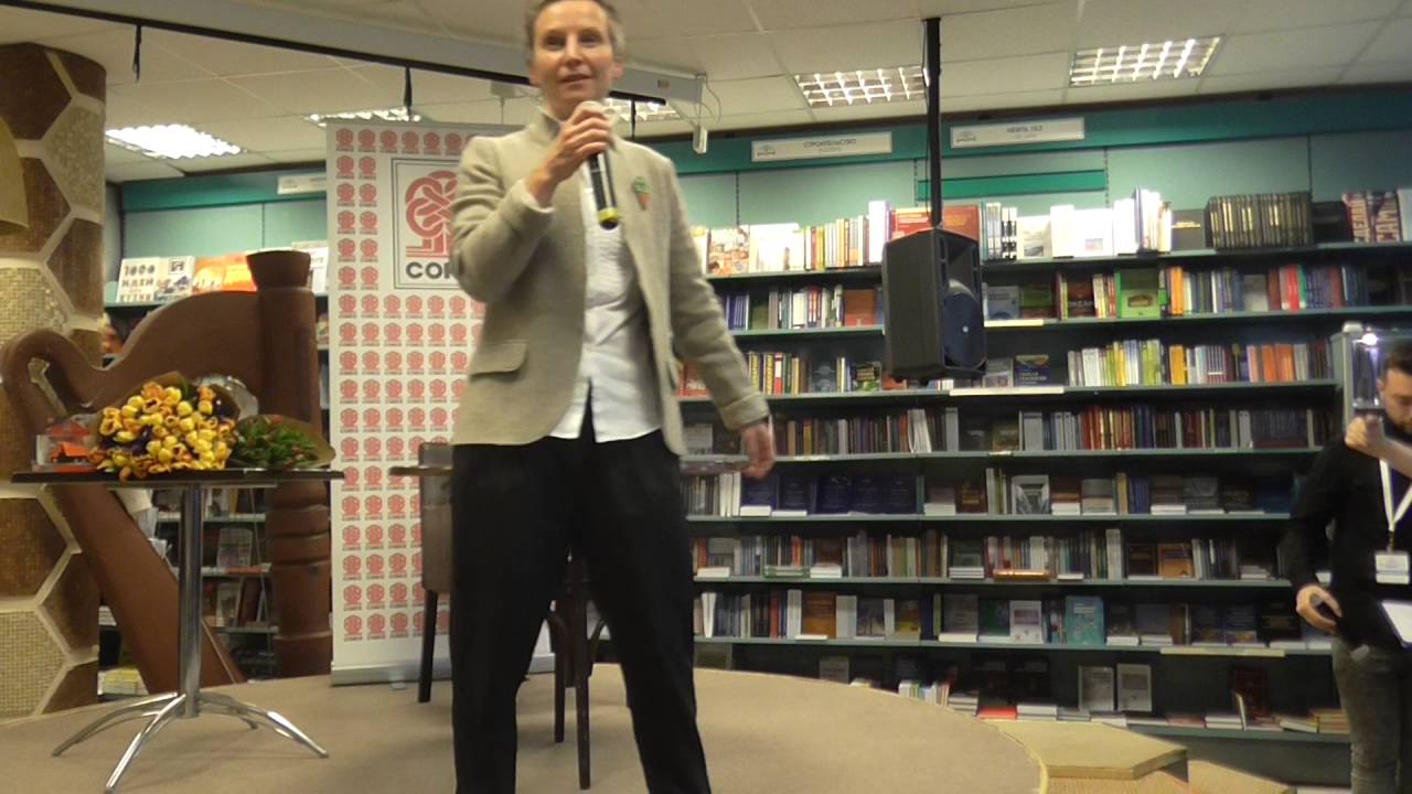 Автограф-сессия Светланы Сургановой в Московском Доме Книги. 04.10.16. Часть вторая.