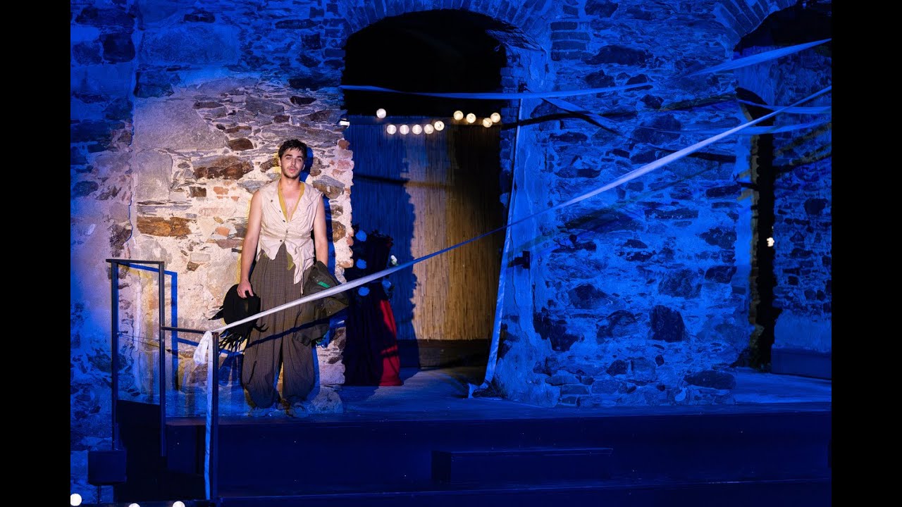 Matteo Ivan Rasic als Nemorino in L' elisir d'Amore