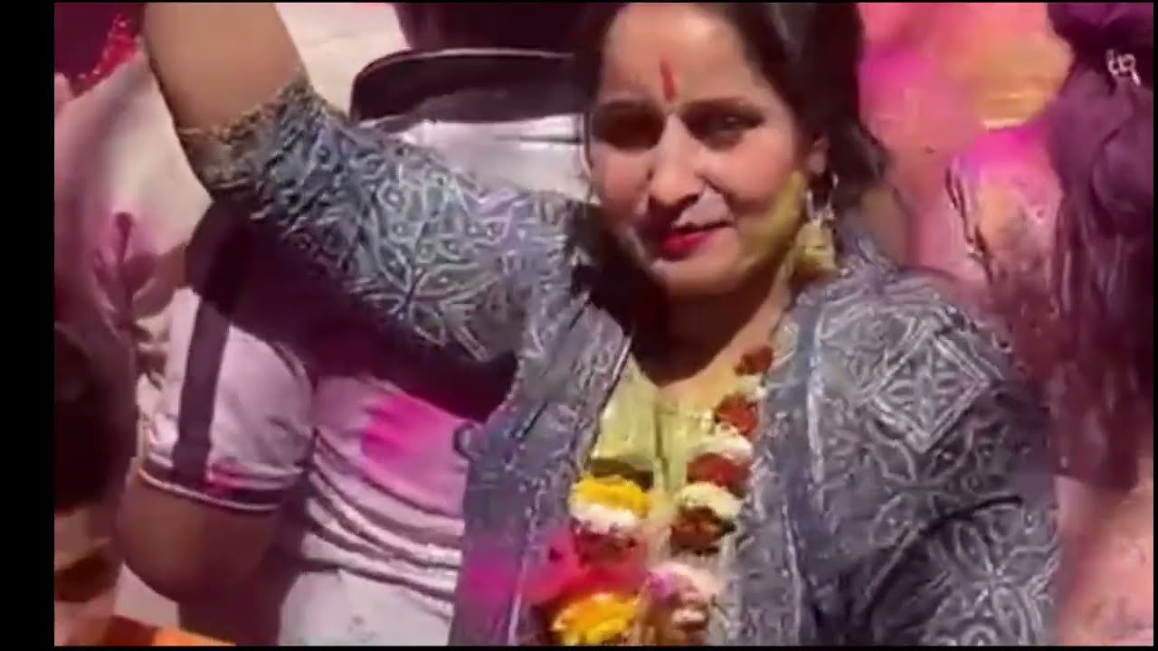 #वृंदावन होली बिहारी जी के साथ श्री राधे #पहली बार वृंदावन की होली ✅🙏🙏