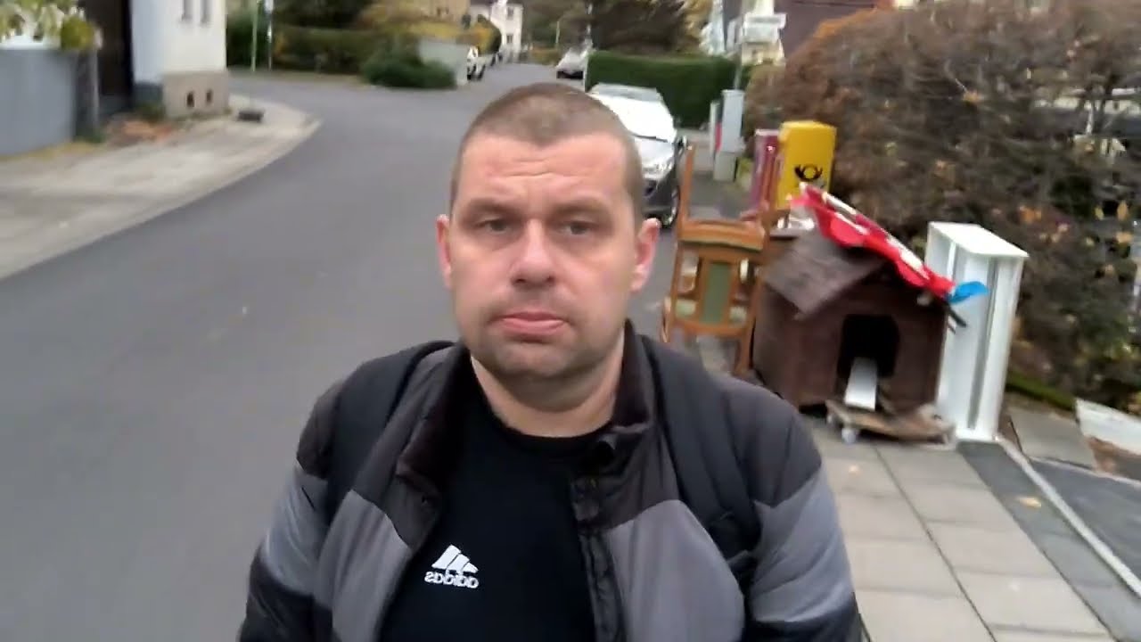 Немцы выбрасывают ДЕНЬГИ!
