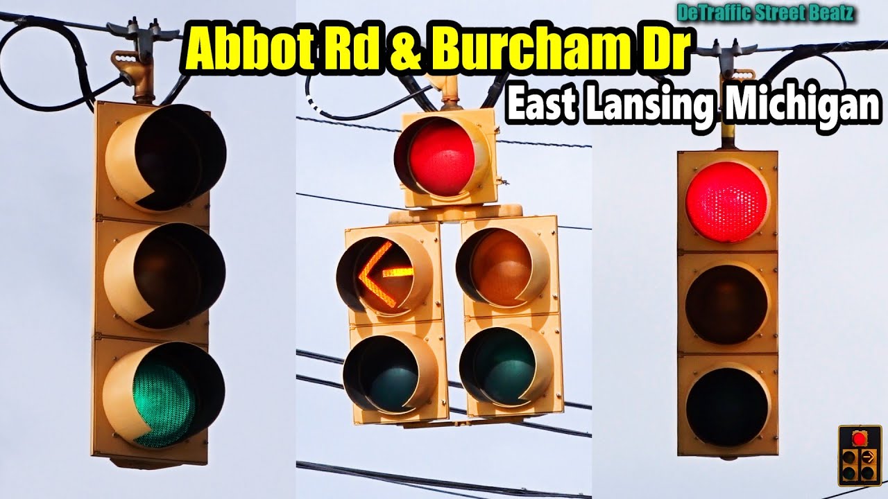 Incandescent Doghouse Traffic Lights | Burcham Dr & Abbot Rd