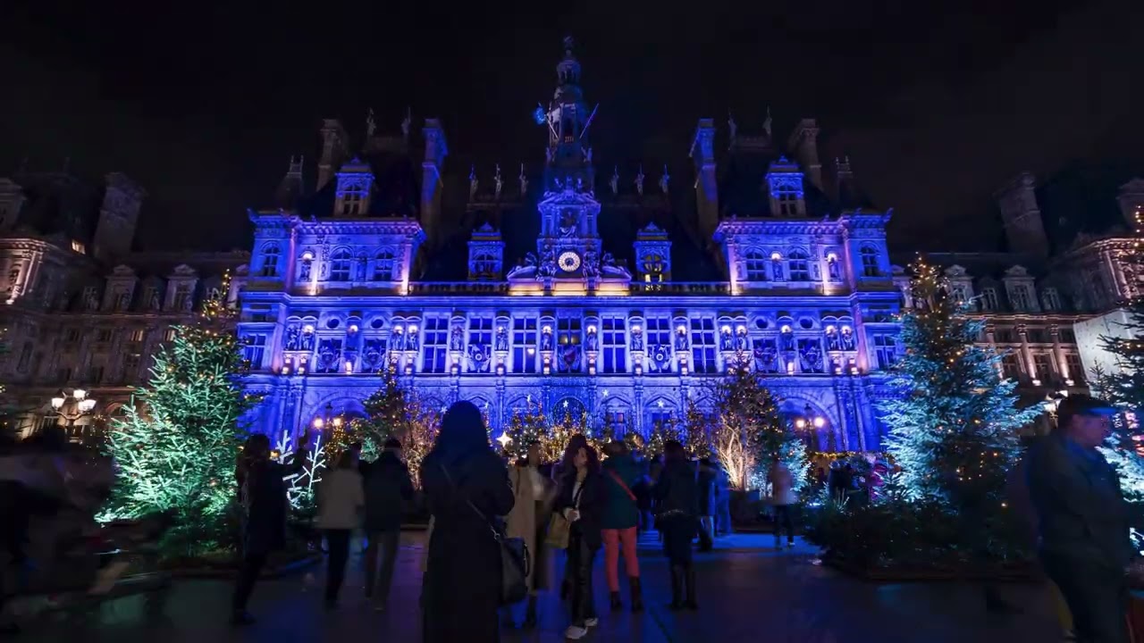 Christmas Projections on the Mairie De Paris (Timelapse)