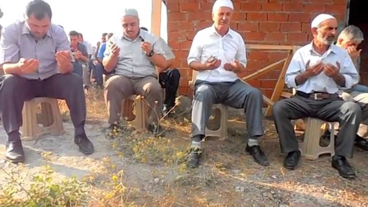 2014 NİKSAR GÖZPINAR KÖYÜ RAMAZAN AREFESİ KABRİSTANLIK