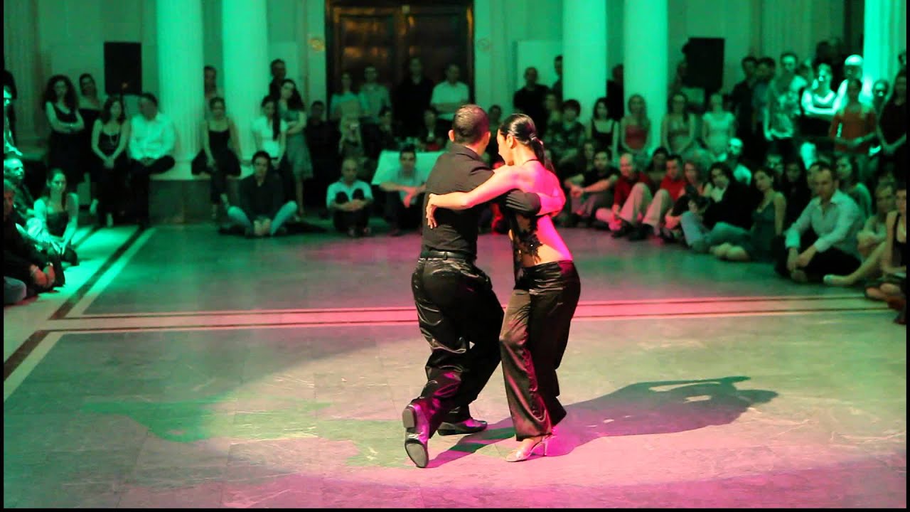 Bruno Tombari and Mariangeles Caamaño @ Belgrade Tango Encuentro 2013 (2/4)