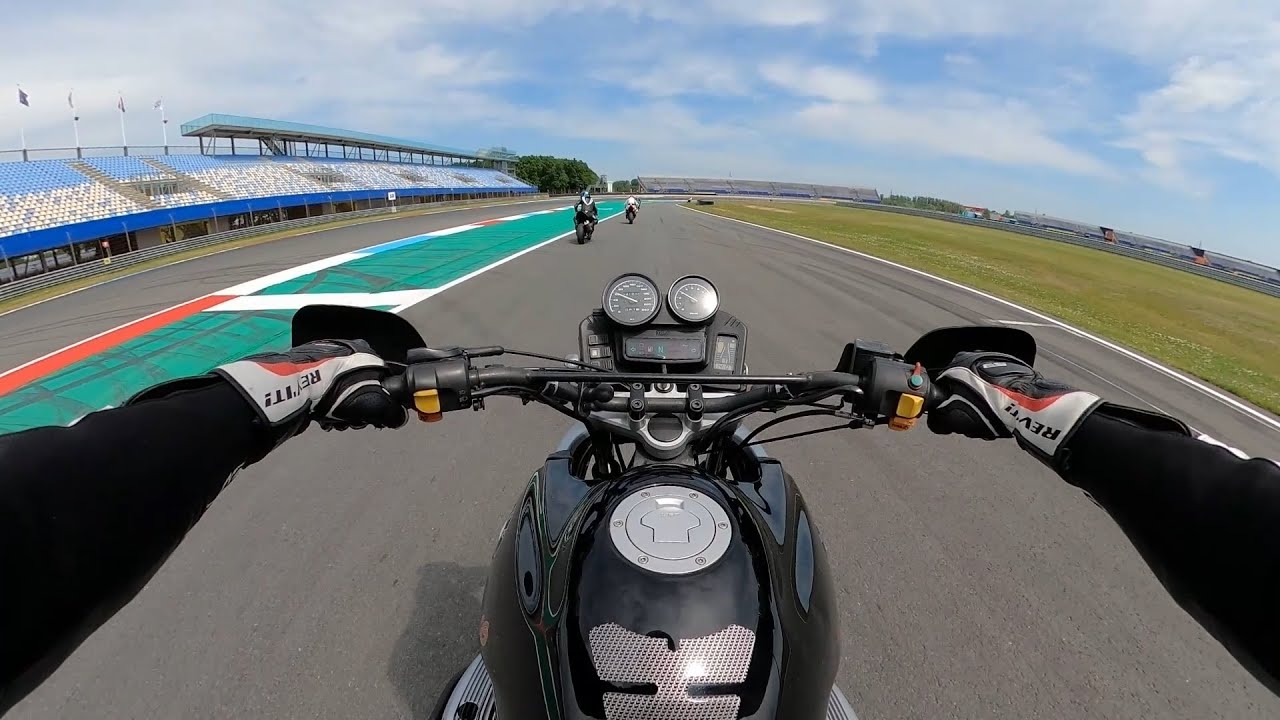 BMW R1100GS onboard racecircuit TT Assen - Session 1