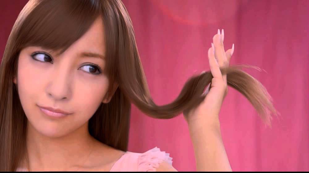 板野友美さん　hoyu BeautyLabo