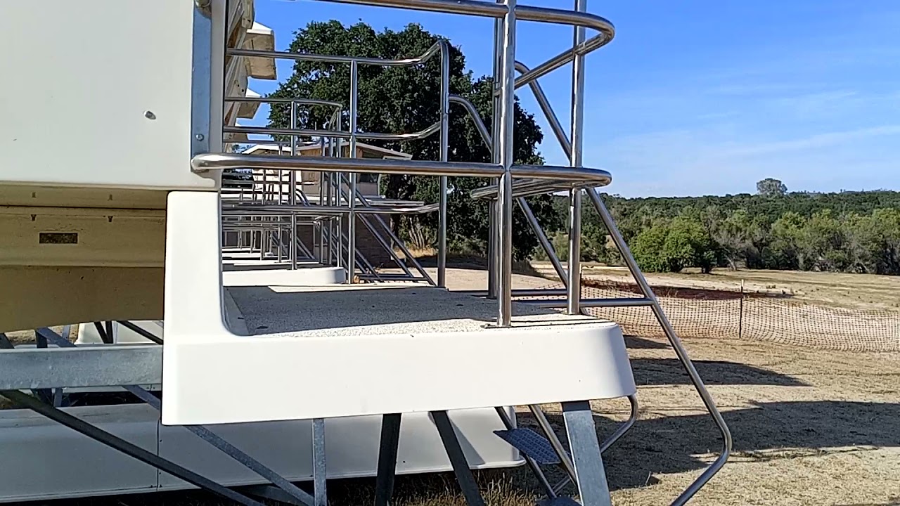 A Hot Memorial Day 2021 .. Toke A Ride To The Lake.....